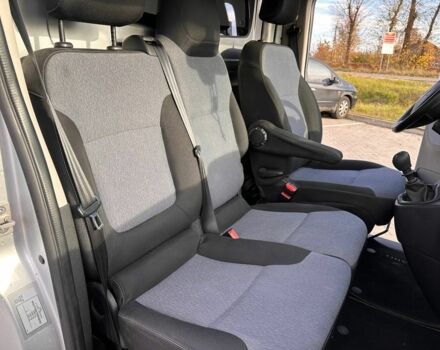 Серый Опель Виваро, объемом двигателя 1.6 л и пробегом 103 тыс. км за 17000 $, фото 15 на Automoto.ua