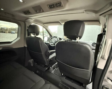 Сірий Опель Віваро, об'ємом двигуна 1.6 л та пробігом 98 тис. км за 20900 $, фото 10 на Automoto.ua