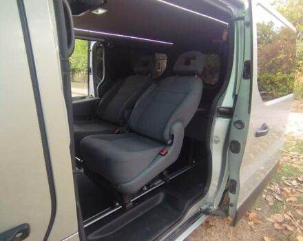 Серый Опель Виваро, объемом двигателя 1.6 л и пробегом 256 тыс. км за 17500 $, фото 3 на Automoto.ua