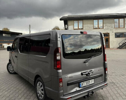 Сірий Опель Віваро, об'ємом двигуна 1.6 л та пробігом 98 тис. км за 20900 $, фото 2 на Automoto.ua