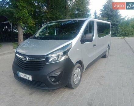 Серый Опель Виваро, объемом двигателя 1.6 л и пробегом 166 тыс. км за 19999 $, фото 2 на Automoto.ua