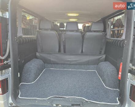 Серый Опель Виваро, объемом двигателя 1.6 л и пробегом 185 тыс. км за 22000 $, фото 6 на Automoto.ua