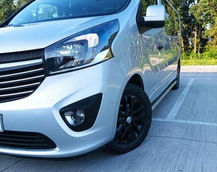 Серый Опель Виваро, объемом двигателя 1.6 л и пробегом 290 тыс. км за 22400 $, фото 4 на Automoto.ua