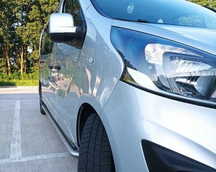 Серый Опель Виваро, объемом двигателя 1.6 л и пробегом 290 тыс. км за 22400 $, фото 3 на Automoto.ua