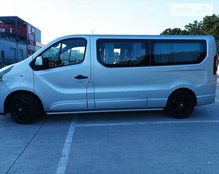 Серый Опель Виваро, объемом двигателя 1.6 л и пробегом 290 тыс. км за 22400 $, фото 5 на Automoto.ua