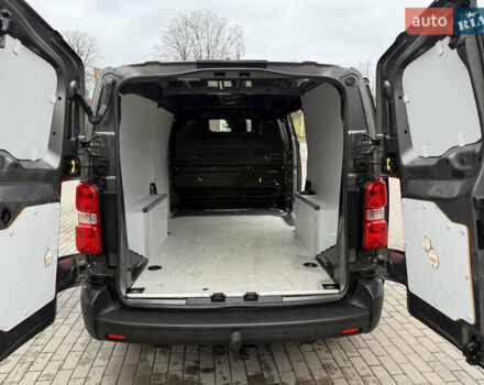 Серый Опель Виваро, объемом двигателя 2 л и пробегом 106 тыс. км за 22000 $, фото 5 на Automoto.ua