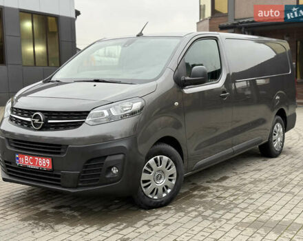 Серый Опель Виваро, объемом двигателя 2 л и пробегом 106 тыс. км за 22000 $, фото 2 на Automoto.ua