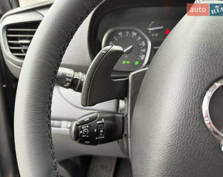 Серый Опель Виваро, объемом двигателя 2 л и пробегом 106 тыс. км за 22000 $, фото 14 на Automoto.ua