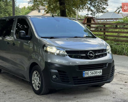 Серый Опель Виваро, объемом двигателя 2 л и пробегом 117 тыс. км за 26000 $, фото 1 на Automoto.ua