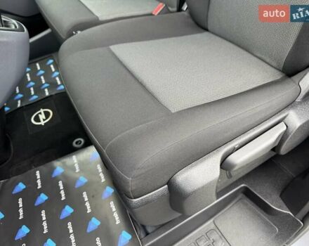 Серый Опель Виваро, объемом двигателя 2 л и пробегом 230 тыс. км за 27500 $, фото 17 на Automoto.ua