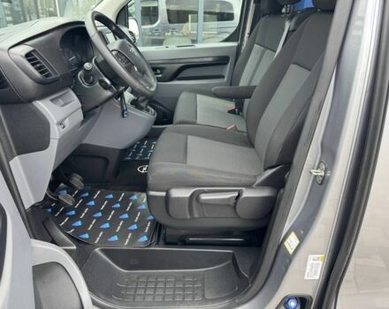 Сірий Опель Віваро, об'ємом двигуна 2 л та пробігом 230 тис. км за 27500 $, фото 18 на Automoto.ua