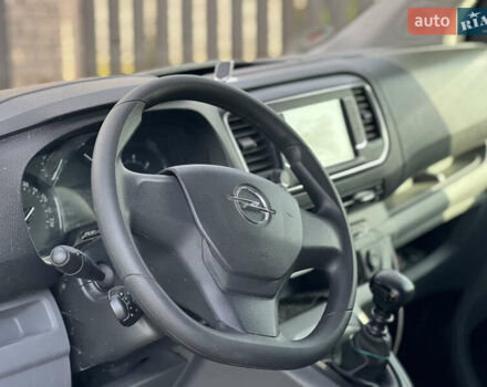 Серый Опель Виваро, объемом двигателя 2 л и пробегом 246 тыс. км за 24750 $, фото 18 на Automoto.ua