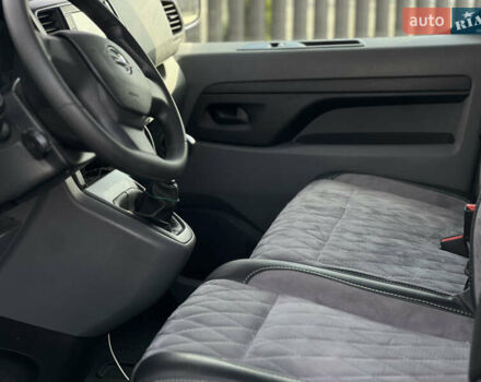 Серый Опель Виваро, объемом двигателя 2 л и пробегом 246 тыс. км за 24750 $, фото 19 на Automoto.ua