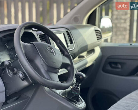 Серый Опель Виваро, объемом двигателя 2 л и пробегом 246 тыс. км за 24750 $, фото 17 на Automoto.ua