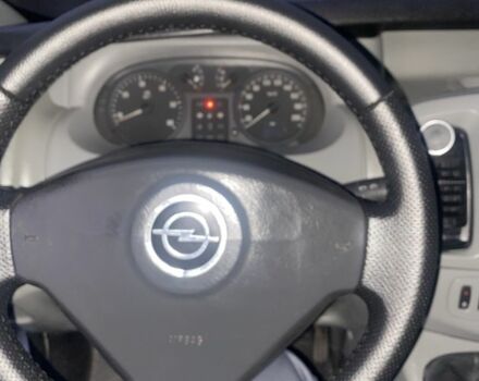 Сірий Опель Віваро, об'ємом двигуна 1.9 л та пробігом 300 тис. км за 5700 $, фото 14 на Automoto.ua