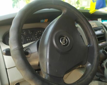 Сірий Опель Віваро, об'ємом двигуна 1.9 л та пробігом 400 тис. км за 7000 $, фото 5 на Automoto.ua