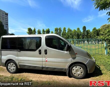 Серый Опель Виваро, объемом двигателя 2.5 л и пробегом 110 тыс. км за 6500 $, фото 2 на Automoto.ua