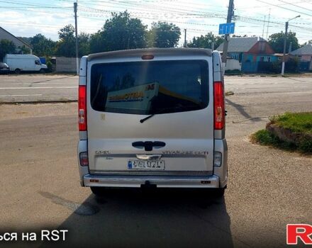Серый Опель Виваро, объемом двигателя 2.5 л и пробегом 337 тыс. км за 8900 $, фото 2 на Automoto.ua