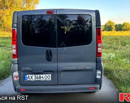 Серый Опель Виваро, объемом двигателя 2 л и пробегом 322 тыс. км за 12800 $, фото 6 на Automoto.ua
