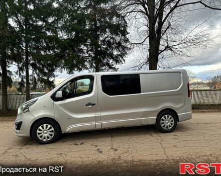 Сірий Опель Віваро, об'ємом двигуна 1.6 л та пробігом 230 тис. км за 14000 $, фото 2 на Automoto.ua