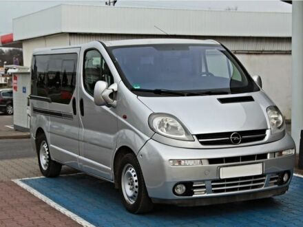 Серый Опель Виваро, объемом двигателя 0 л и пробегом 210 тыс. км за 2599 $, фото 1 на Automoto.ua