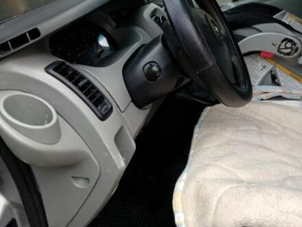 Сірий Опель Віваро, об'ємом двигуна 0 л та пробігом 400 тис. км за 6000 $, фото 1 на Automoto.ua