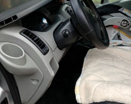 Серый Опель Виваро, объемом двигателя 0 л и пробегом 400 тыс. км за 6000 $, фото 1 на Automoto.ua