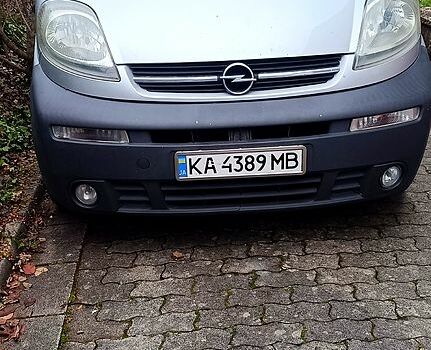 Серый Опель Виваро, объемом двигателя 1.9 л и пробегом 320 тыс. км за 6500 $, фото 1 на Automoto.ua