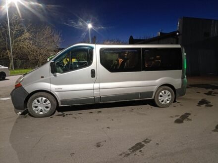 Серый Опель Виваро, объемом двигателя 1.9 л и пробегом 315 тыс. км за 7200 $, фото 1 на Automoto.ua