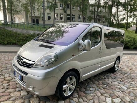 Опель Виваро 2007 в Тернополе на Automoto.ua Серый Опель Виваро, объемом двигателя 2 л и пробегом 263 тыс. км за 5317 $, фото 1 на Automoto.ua