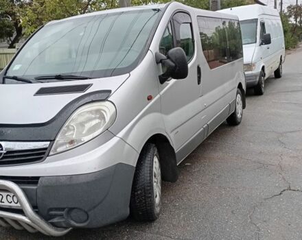 Сірий Опель Віваро, об'ємом двигуна 2 л та пробігом 416 тис. км за 8300 $, фото 1 на Automoto.ua