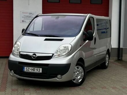 Сірий Опель Віваро, об'ємом двигуна 2 л та пробігом 225 тис. км за 7100 $, фото 1 на Automoto.ua