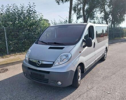 Опель Виваро 2008 в Луцке на Automoto.ua Серый Опель Виваро, объемом двигателя 2 л и пробегом 252 тыс. км за 7250 $, фото 1 на Automoto.ua