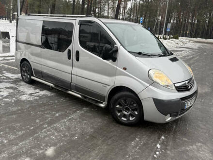 Серый Опель Виваро, объемом двигателя 2.5 л и пробегом 1 тыс. км за 9300 $, фото 1 на Automoto.ua