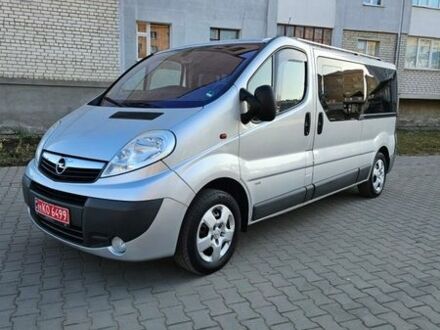 Сірий Опель Віваро, об'ємом двигуна 2 л та пробігом 212 тис. км за 15900 $, фото 1 на Automoto.ua