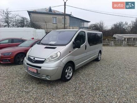 Серый Опель Виваро, объемом двигателя 2 л и пробегом 293 тыс. км за 16200 $, фото 1 на Automoto.ua