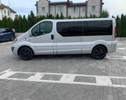 Сірий Опель Віваро, об'ємом двигуна 2 л та пробігом 237 тис. км за 17700 $, фото 1 на Automoto.ua