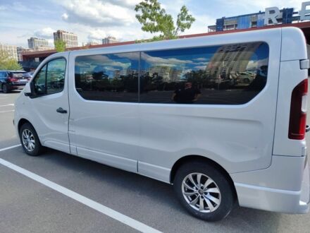 Серый Опель Виваро, объемом двигателя 1.6 л и пробегом 175 тыс. км за 16000 $, фото 1 на Automoto.ua