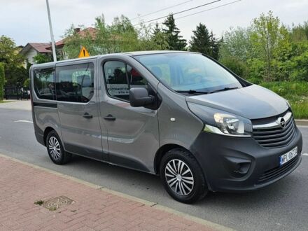 Серый Опель Виваро, объемом двигателя 1.6 л и пробегом 196 тыс. км за 8900 $, фото 1 на Automoto.ua