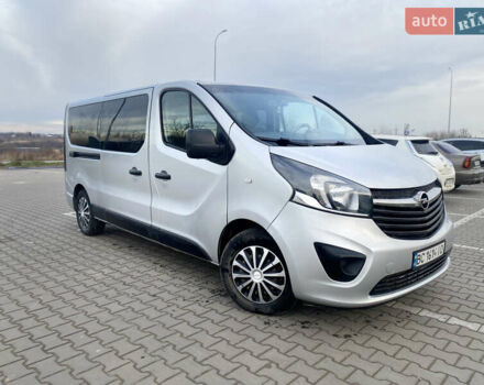 Сірий Опель Віваро, об'ємом двигуна 1.6 л та пробігом 210 тис. км за 15000 $, фото 1 на Automoto.ua