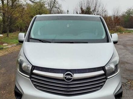 Сірий Опель Віваро, об'ємом двигуна 1.6 л та пробігом 220 тис. км за 18500 $, фото 1 на Automoto.ua