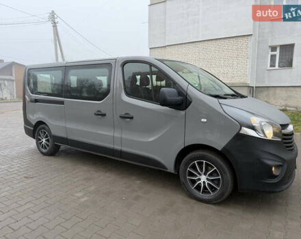 Сірий Опель Віваро, об'ємом двигуна 0 л та пробігом 184 тис. км за 20500 $, фото 1 на Automoto.ua