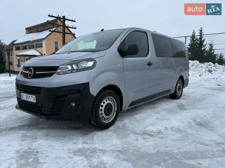 Серый Опель Виваро, объемом двигателя 2 л и пробегом 210 тыс. км за 21700 $, фото 1 на Automoto.ua