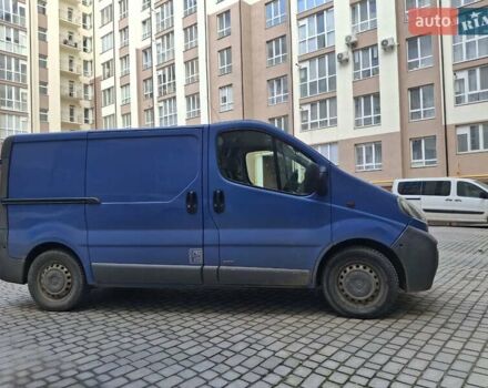 Синий Опель Виваро, объемом двигателя 1.87 л и пробегом 200 тыс. км за 7000 $, фото 3 на Automoto.ua