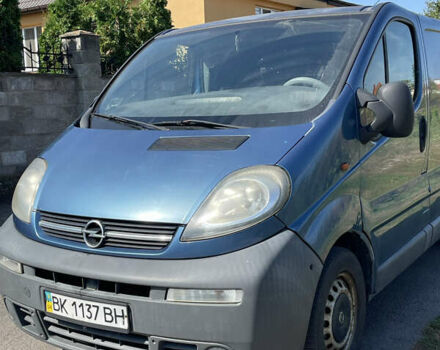 Синий Опель Виваро, объемом двигателя 2.46 л и пробегом 300 тыс. км за 5000 $, фото 1 на Automoto.ua