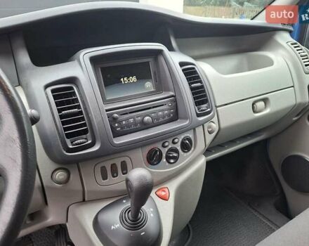 Синий Опель Виваро, объемом двигателя 2 л и пробегом 136 тыс. км за 8000 $, фото 9 на Automoto.ua