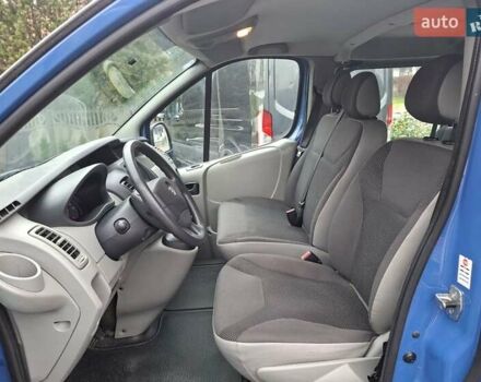 Синий Опель Виваро, объемом двигателя 2 л и пробегом 136 тыс. км за 8000 $, фото 10 на Automoto.ua