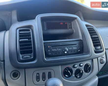 Синий Опель Виваро, объемом двигателя 2 л и пробегом 189 тыс. км за 6800 $, фото 15 на Automoto.ua