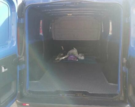 Синий Опель Виваро, объемом двигателя 1.6 л и пробегом 390 тыс. км за 10900 $, фото 5 на Automoto.ua