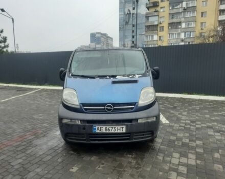Синій Опель Віваро, об'ємом двигуна 1.9 л та пробігом 393 тис. км за 4600 $, фото 3 на Automoto.ua